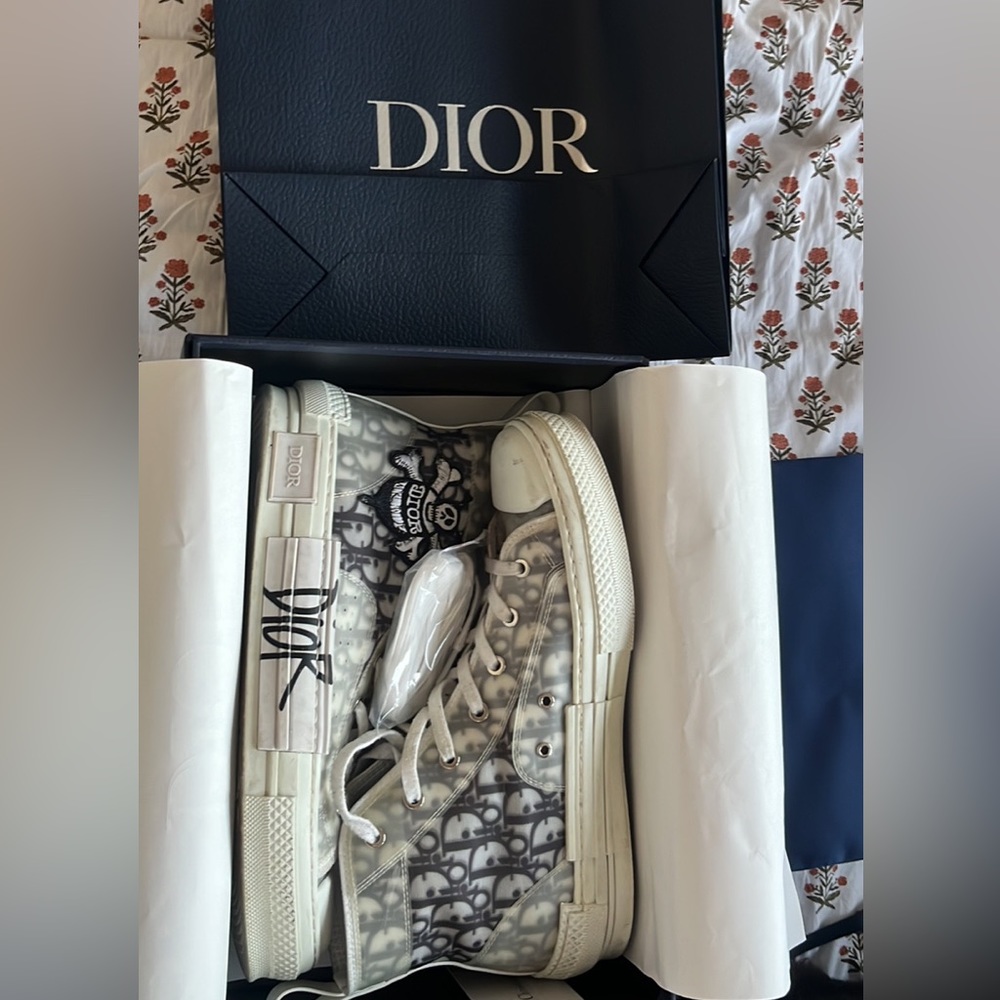 Mens Dior hightop sneaker